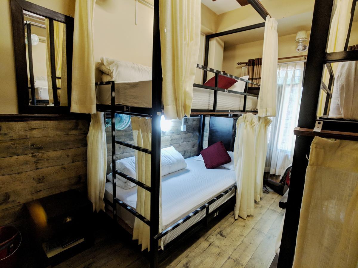 פוקהרה Hotel Forest Lake Backpackers' Hostel מראה חיצוני תמונה